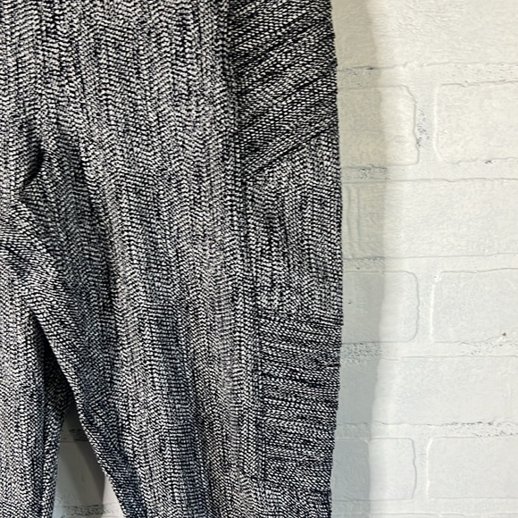 Athleta Delancey Textured Moto Tight Leggings Cozy
HR Ankle Zip Pants Sz M - Picture 6 of 15